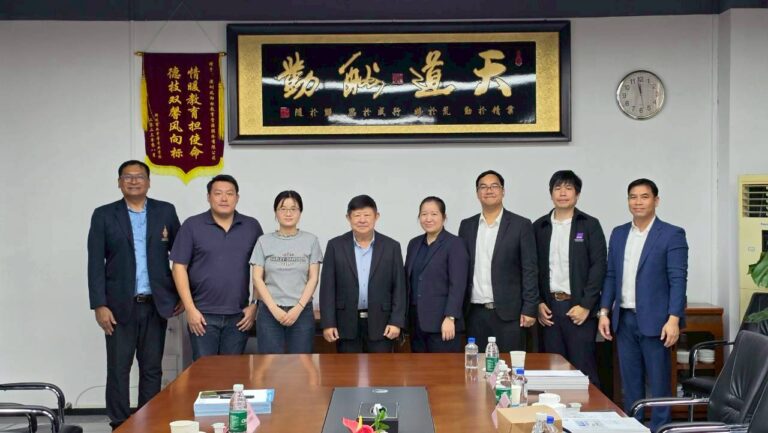การประชุมหารือแนวทางความร่วมมือ กับ บริษัท FXB (Shenzhen Fengxinbiao ICT Co., Ltd.)